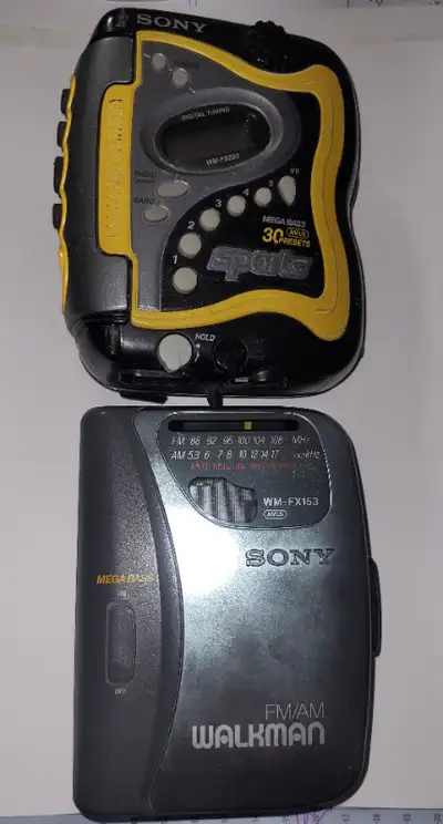 Sony sport walkman with ear buds. Wm fs420/c few scratches wear on outside. Works and sounds great....