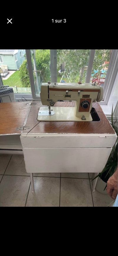 Ce meuble appartient à ma grand mère cela fait des années qu’elle ne l’as pas utilisé (Nego) Antiqui...