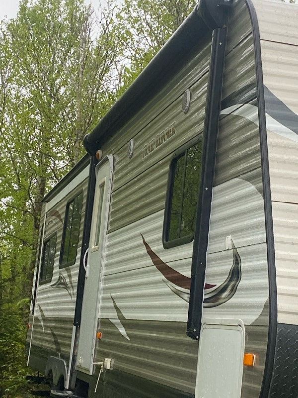 Spectacular deal RV camper 32’ with double slides! Travel Trailers