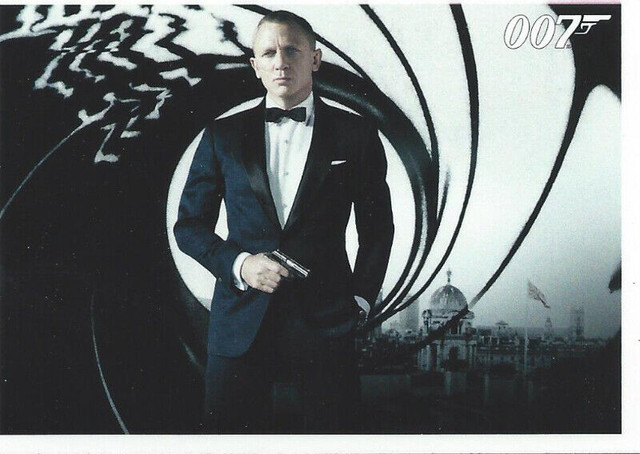 James Bond Skyfall Card Set and Free Case (110 cards) in Arts & Collectibles in St. Catharines