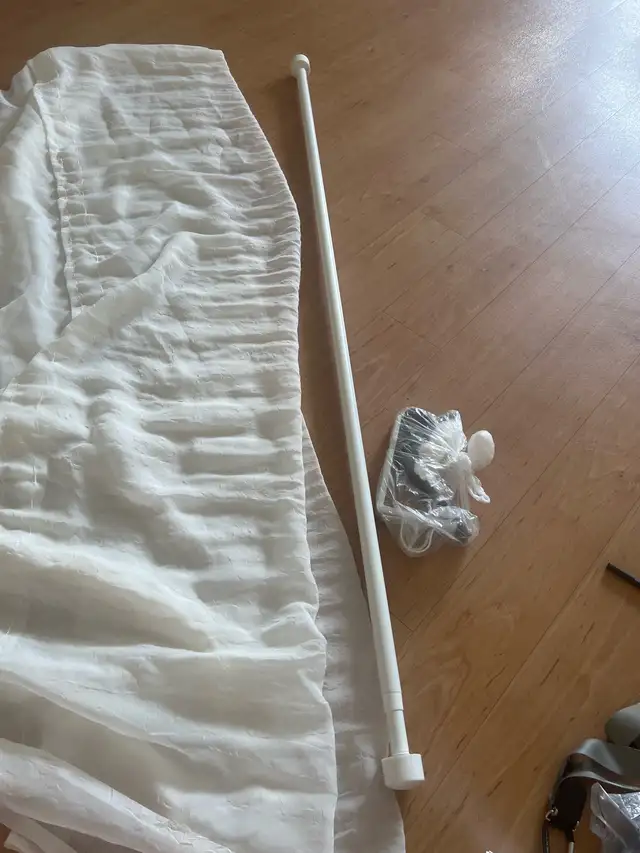  Curtain Rod and Curtain63735875826563120