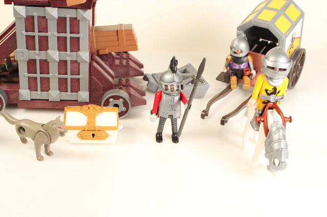 Playmobil 4837 4874 Giant Catapult and lion Knight in Toys & Games in City of Toronto - Image 3
