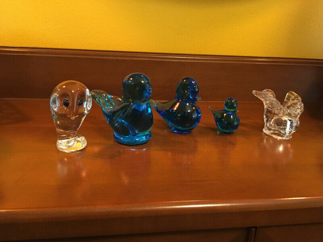 Vintage Glass Collection 3 Blue Birds Owl Dove Décor Figurines in Arts & Collectibles in Oshawa / Durham Region - Image 2