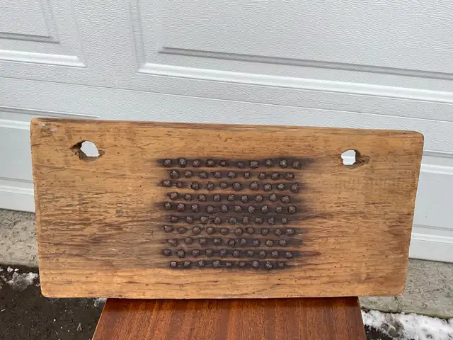 Antique Flax Carder $9064285830252289121