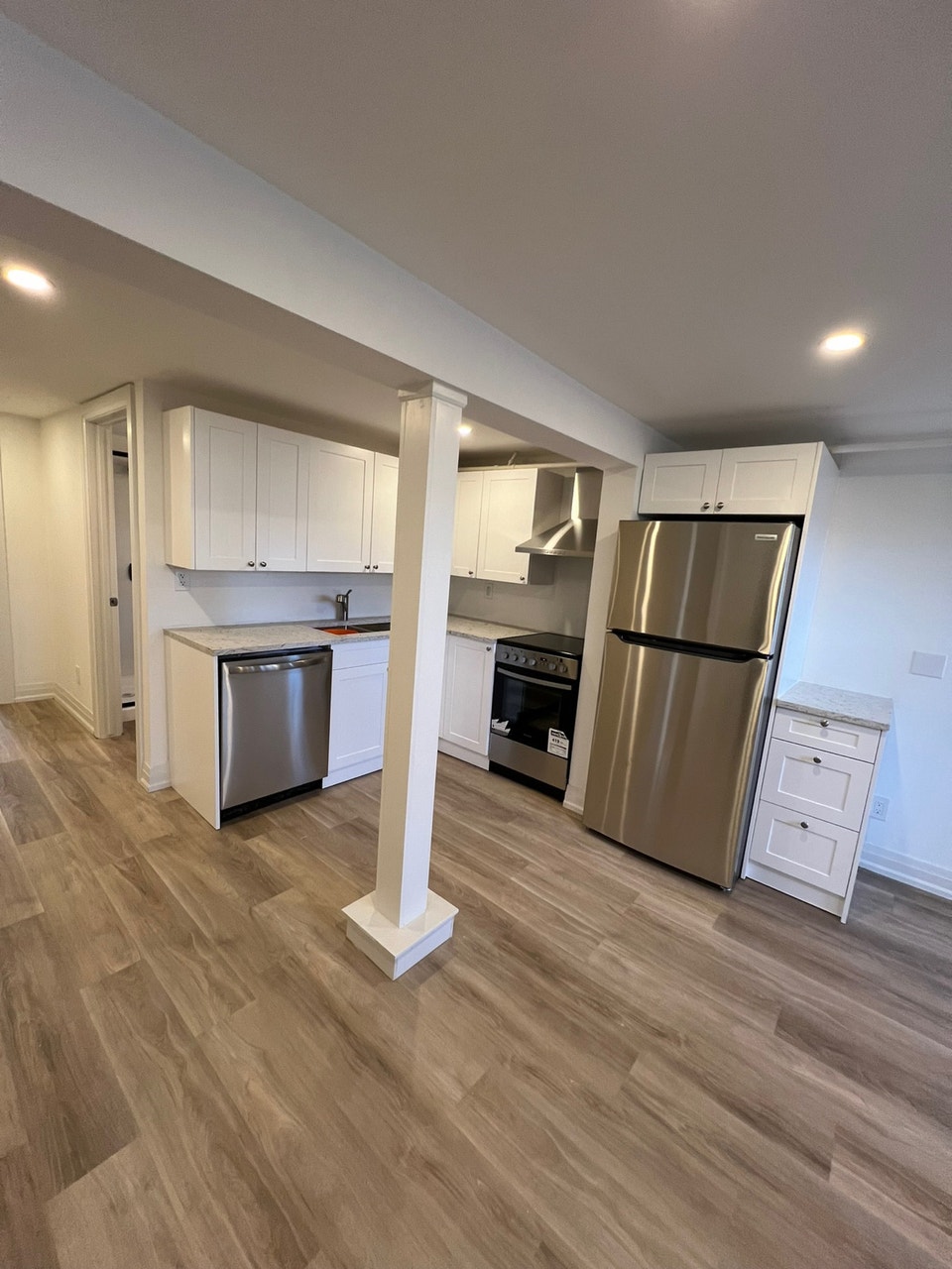 Westboro Newly renovated 2 Bed basement suite with huge yard 4
