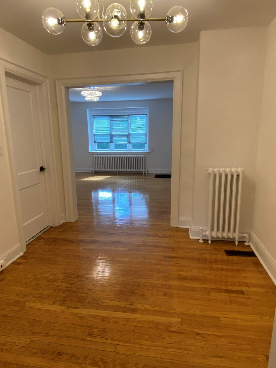 Bloor West Village (1Bdrm + Den) - $ 1,950.00 2