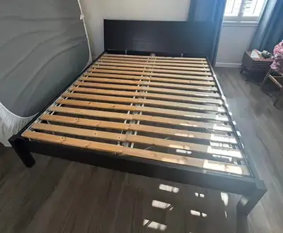 Firm and sturdy Disassembled ready for pick up