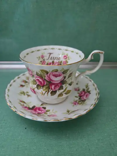 Royal Albert Roses Tea Cup & Saucer, View more