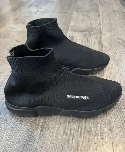 Balenciaga men’s shoes black colour, size 9, View more