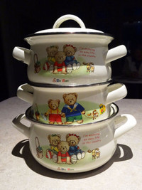 CUTE 3 bears METAL ENAMEL PORRIDGE POTS vintage THAILAND