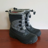 Northface Alpenglow  Winter boots ⎮ Junior    sz 4 & 5