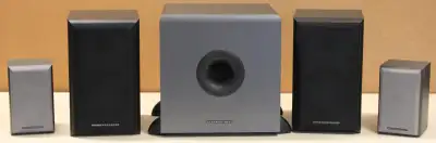 2 main speakers 2 surround speakers And a powered subwoofer ------------------------ The main speake...