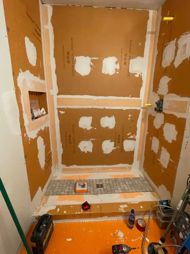 Basement | Bathroom | Tile & Hardwood/vinyl Renovations & Repair in Renovations, General Contracting & Handyman in Oakville / Halton Region - Image 5