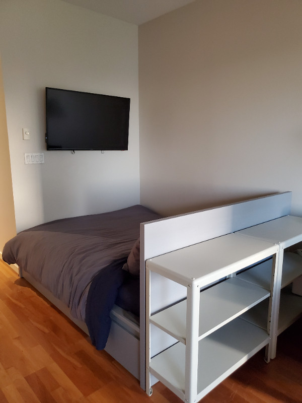 Fully furnished studio in Coal Harbour - includes utilities in Long Term Rentals in Downtown-West End - Image 3
