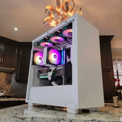 Custom Gamjng PC : Ryzen 7 5700x / RTX 3070 TI / 32GB RGB RAM /, View more