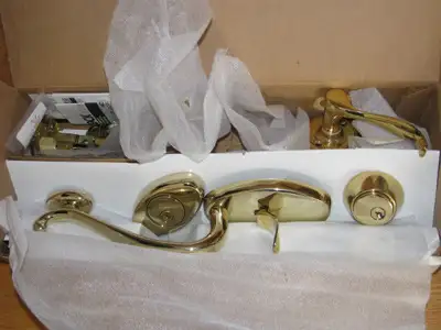 Weiser Door Lock / Prestige Series / Serrure de poignée de porte, View more