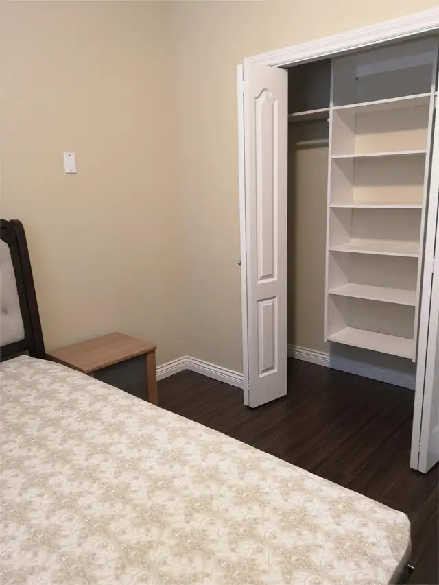 suite for rent in Long Term Rentals in Richmond - Image 3