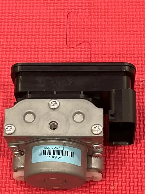 Kawasaki ninja 300 ABS electronic pump unit oem 99999-0418 MC13 in Other in Barrie - Image 4