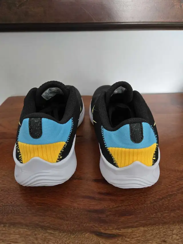 New ladies Nike runners in Women's - Shoes in Norfolk County - Image 4