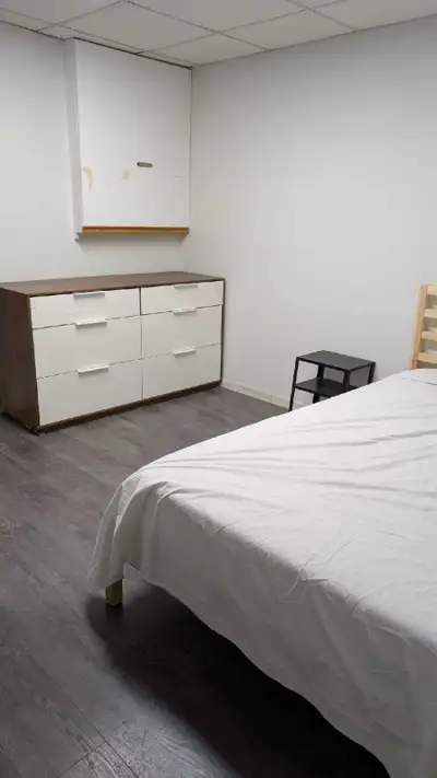 Room for rent , Available August 1, 2026 Includes: Free Internet Free Laundry Common areas No parkin...