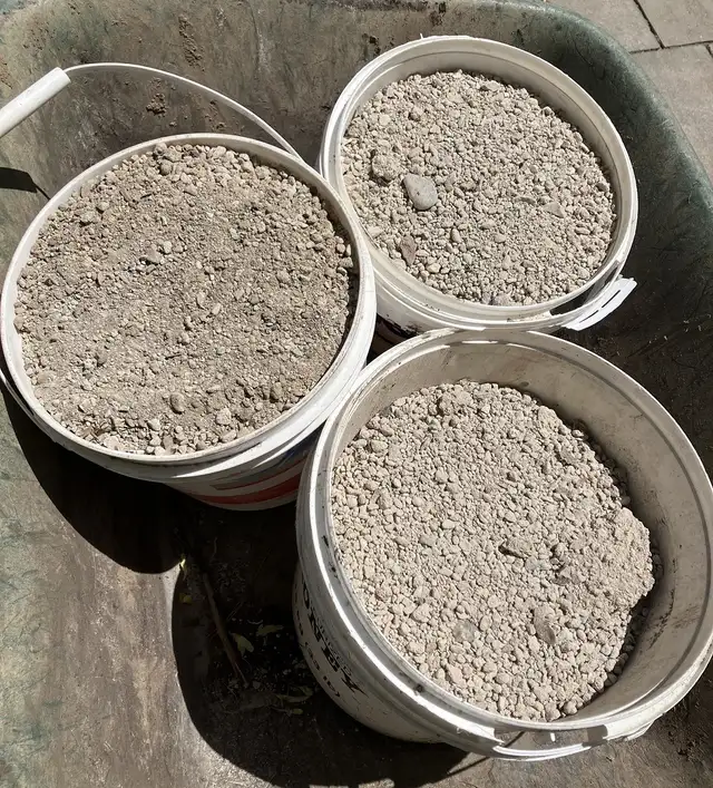 NEW Crushed stone dust approx 225 kg