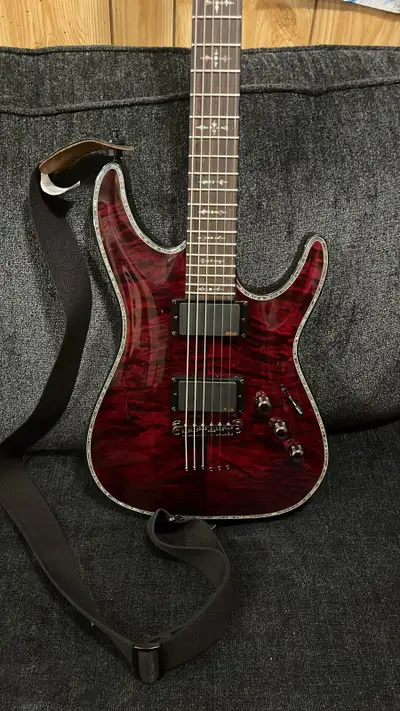 schecter hellraiser in Guitars in Canada | Kijiji Marketplaces