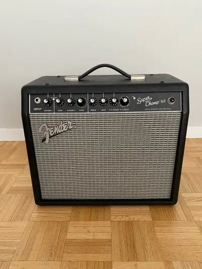 The Fender Super Champ X2 is a 15-watt, two-channel tube amplifier combo (featuring 2 x 6V6 tubes an...