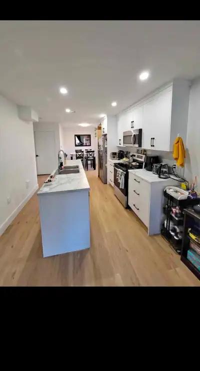 1 Bedroom Available in a 4 Bed, 2 Bath Townhouse- seeking female applicants only. Located in Dartmou...