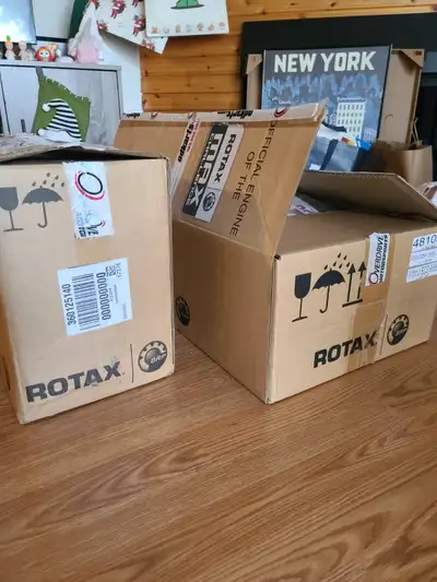 Selling my brand new / sealed Rotax 125 Senior Max Evo engine as I will be racing in Briggs. This en...