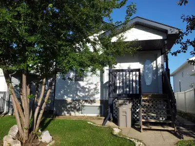 ROOM FOR RENT IN WHITECOURT Main floor furnished room for rent $575.00/month security deposit $200 B...