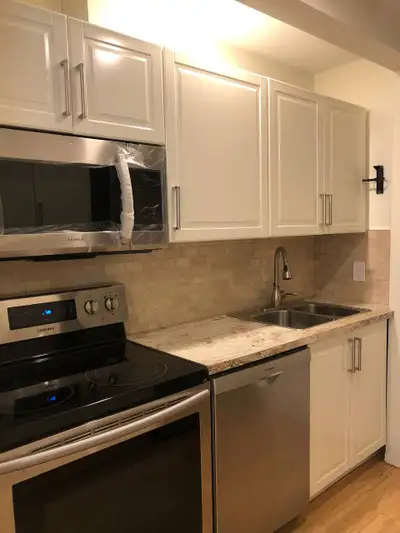 Recently Renovated Bright 2Bed/1Bath Basement Near Market mall