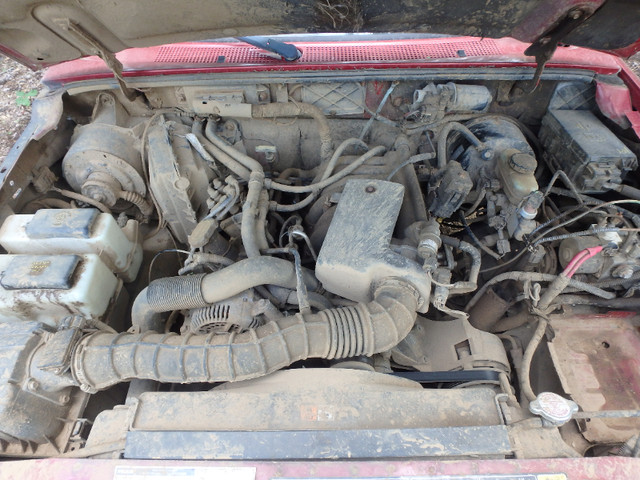 2001 Mazda B3000 in Auto Body Parts in Annapolis Valley - Image 3
