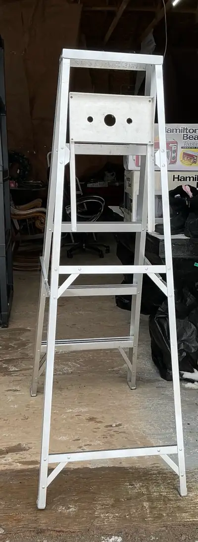 Ladders:  6ft. & 5ft. Aluminum Ladders  with paint tray, View more