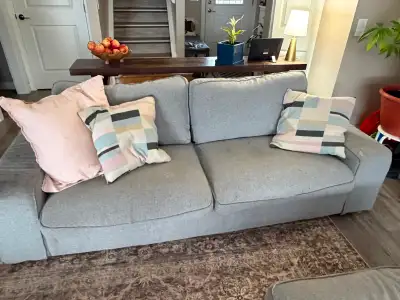 Kivik couch 50$