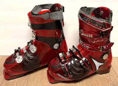 Atomic Hawx 90 Red Ski Boots 26-26.5 w/Goggles, View more