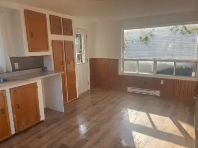 St-François-du-Lac : Grande maison de 2 étages avec sous-sol et 4 chambres à coucher disponible pour...