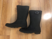 Kids rubber boots size 3