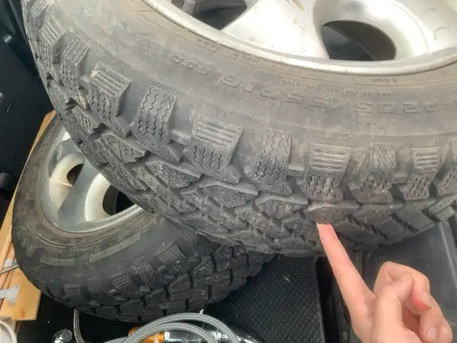 Used VW beetles Tires with Rims Winter Snow/all season in Tires & Rims in Oshawa / Durham Region - Image 5