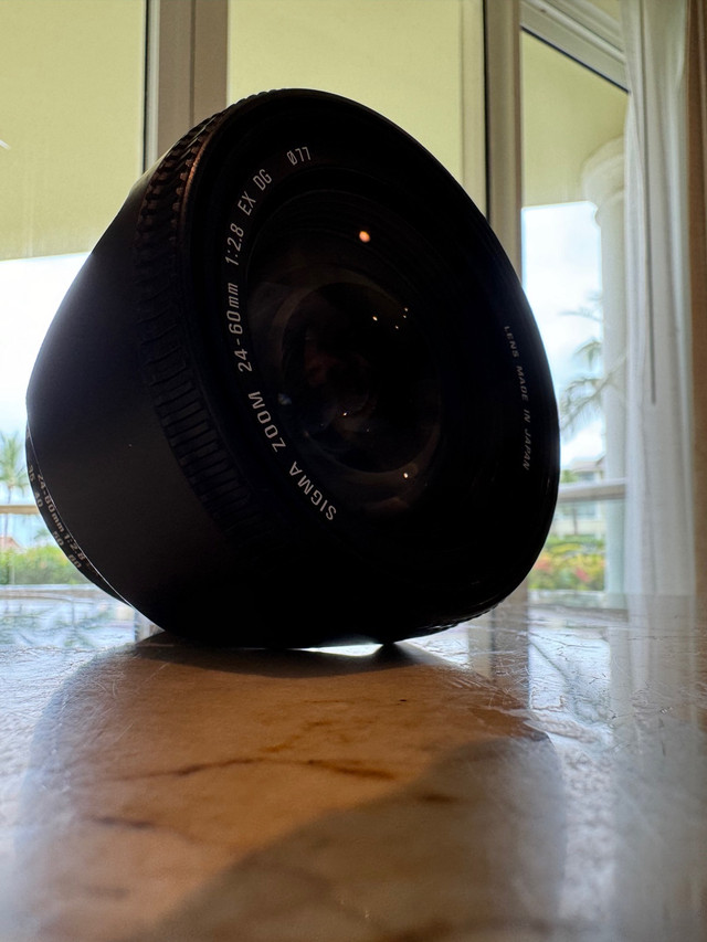 Sigma 24-60 mm 1:2.8 Full frame lens in Cameras & Camcorders in Bedford