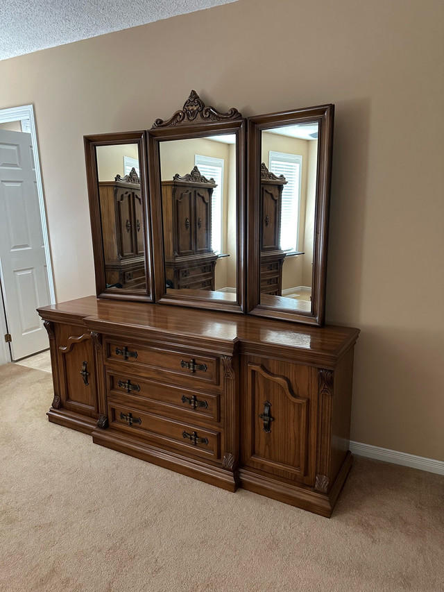 Bedroom Set in Multi-item in Oshawa / Durham Region