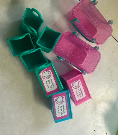 Shopkins baskets, View more