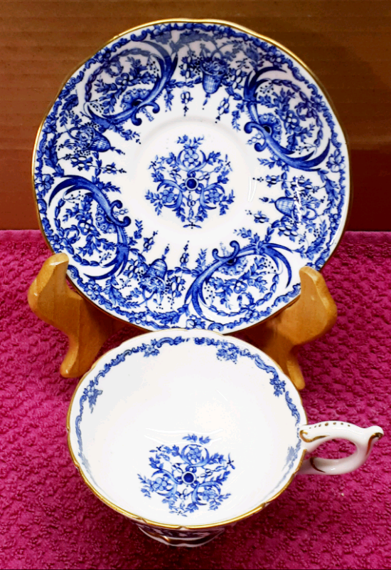 Vintage CoalPort Cup and Saucer in White and Blue in Arts & Collectibles in Leamington - Image 4