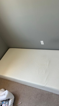 Twin size mattress 