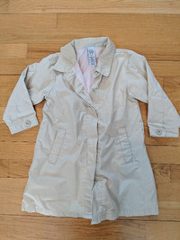 baby gap girl wind/rain light trench coat size 3 / manteau