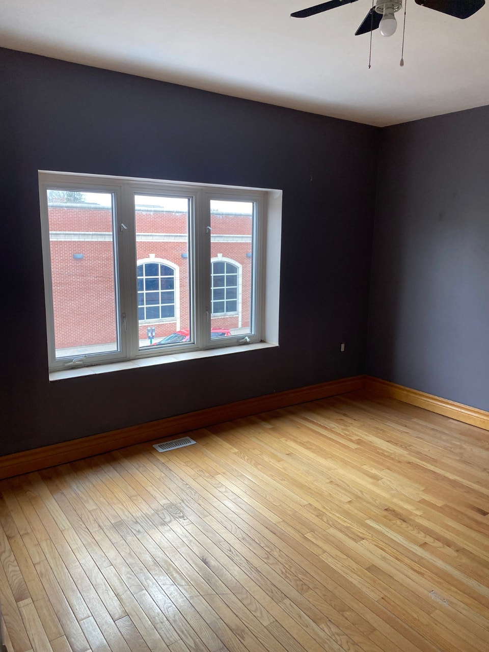 Large 3 bedroom apartment in the Heart of Little Italy 4