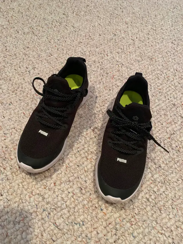 Puma Golf Shoes - Women’s Size 8 in Women's - Shoes in Kitchener / Waterloo - Image 2