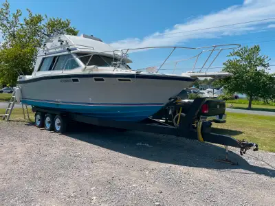 Boat has been maintained in excellent condition. All maintained records on hand. Times with Heavy Du...