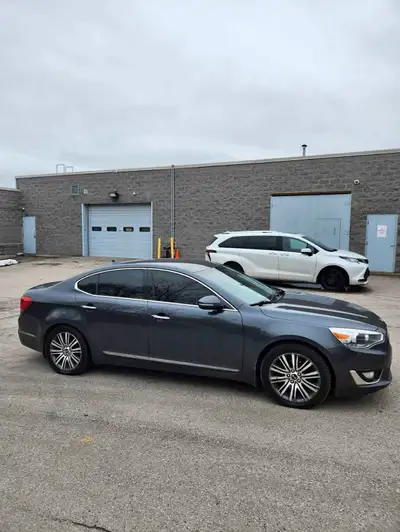 SAFETY WAS DONE LESS THAN A MONTH AGO V6 3.3L Kia cadenza, Well maintained upholstered interior and...