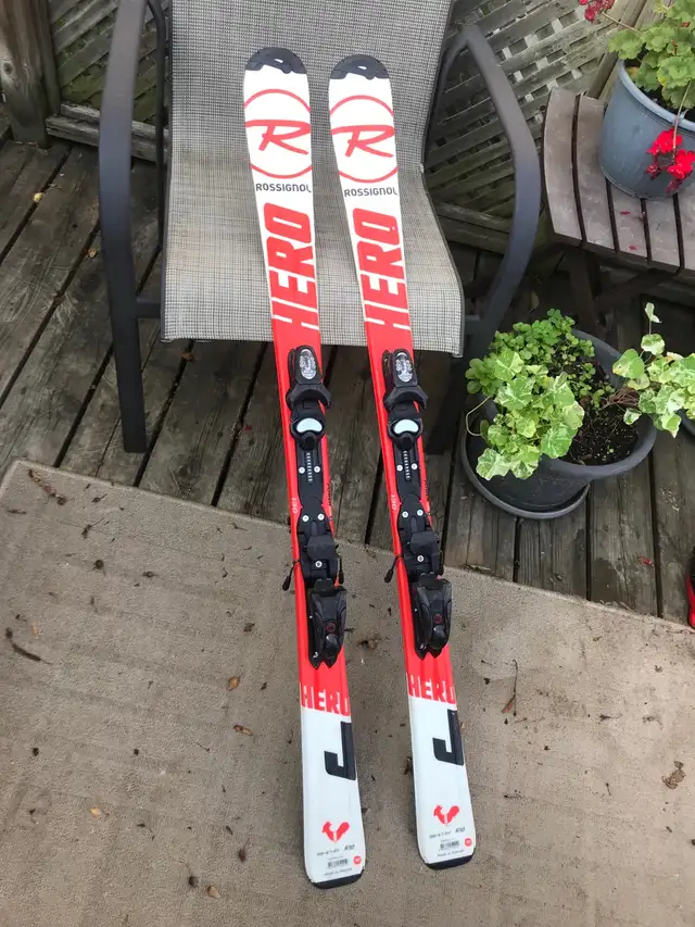 Childrens skis (130) & boots (23.5)  combo in Ski in Ottawa - Image 4