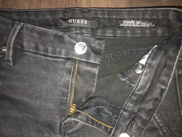 Guess jeans $20  & other brands $20 in Women's - Bottoms in London - Image 4